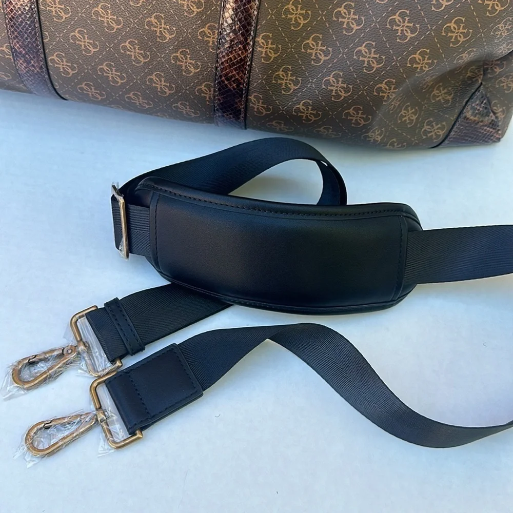 New GUESS Large UNISEX Travel bag
